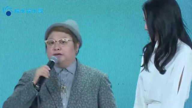 张凯丽21岁女儿近照曝光,由妈妈带进演艺圈