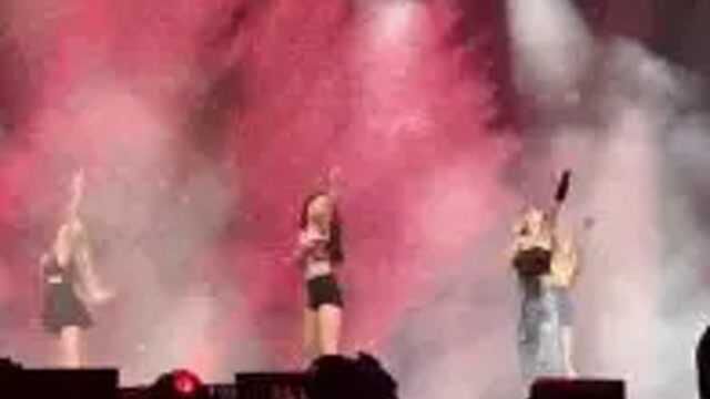 BLACKPINK泰国演唱会《KillThisLove》Live