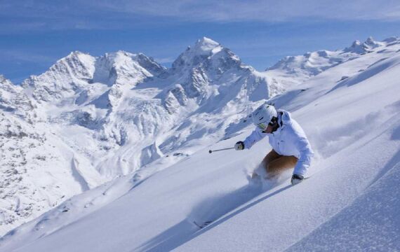 李臻吾考察瑞士雪场,学习当地优秀经验,指导国内雪场建设