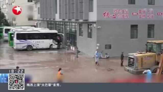 陕西西康:镇坪县雨势减弱 运营车辆陆续恢复