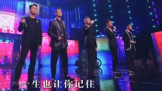 “大湾区哥哥们”合唱歌曲《真的汉子》 摩托直接开上舞台太拉风了