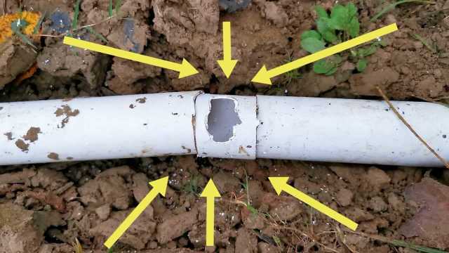 埋在地下的PVC管,破了个大洞怎么修补?方法很简单,看完你也会