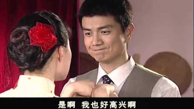 军统的女人女特务新婚夜说大秘密,早不是姑娘了,军医反应意外