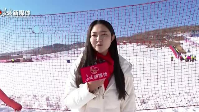 VLOG丨冰雪娱乐体验:冰壶也能在桌上玩