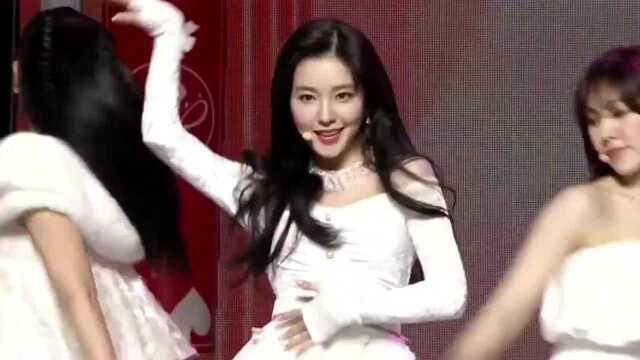 2022年韩国第11届gaon颁奖礼 Red Velvet现场演唱《Queendom》