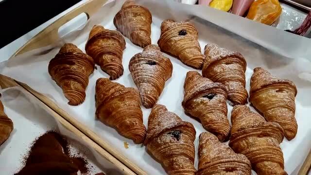 观摩 | 高雄Pane e Caff㨧š„经典法式蜂巢可颂面包制作详细视频(已打包ⷮŠ可下载)