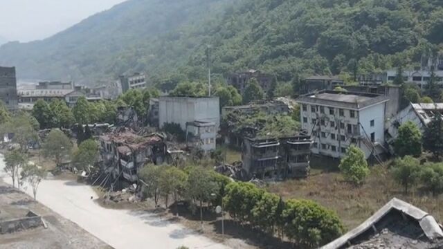 5ⷱ2汶川地震14周年:航拍北川老县城地震遗址,痕迹依然清晰