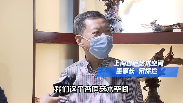 TA们用图书、书画与爱心,充实云南边远地区学生图书室、美化孩子们的学习环境……