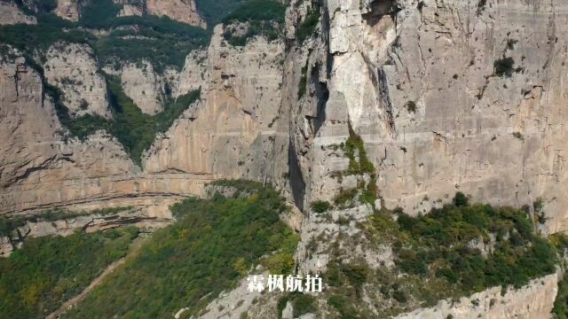 大山里有条通往飞云洞的百米天梯,没胆量不敢上去!