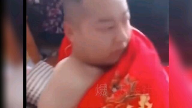 下面超级搞笑视频,你不能错过,快来看看吧!