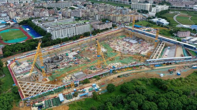 深圳自然博物馆项目举行钢结构首吊仪式