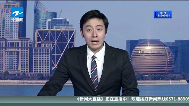 凌晨一醉汉“蛇形”走位 呼呼大睡时被民警找到