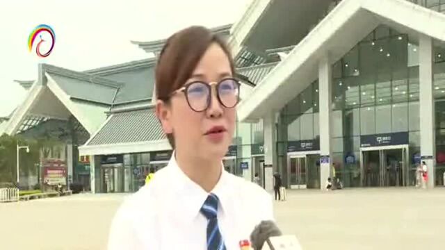 学生流叠加游客流 丽江火车站迎来暑运返程高峰