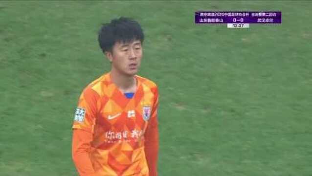 李超带球压过半场 外围宋德福直接打门飞出球门