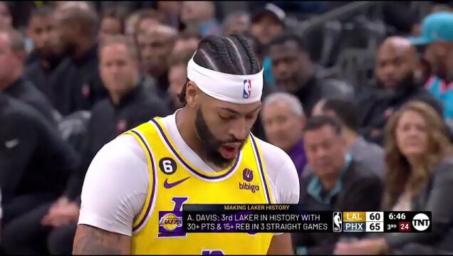 NBA常规赛：湖人vs太阳第3节中文解说回放