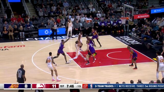 一步登天展现爆炸弹跳 科林斯空中把弓拉满暴力劈扣