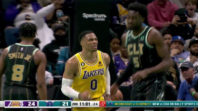 根本拦不住！威少直突篮下送球入网