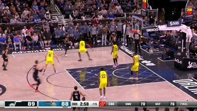 队友篮下被盖那就在外线出手吧 富尔茨撤步三分正中靶心