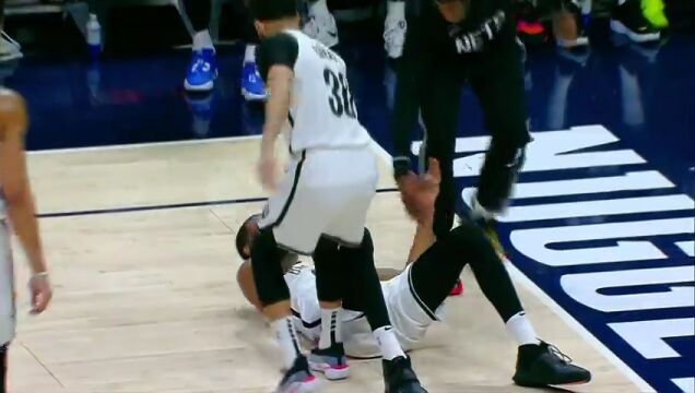 NBA常规赛：篮网vs掘金第1节英文原声回放