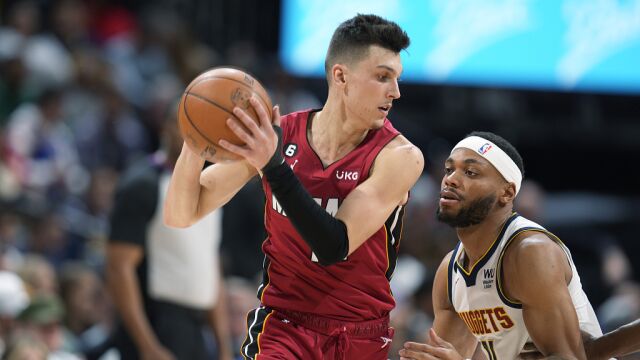 希罗vs掘金集锦 全场26+10连续命中关键球难救主