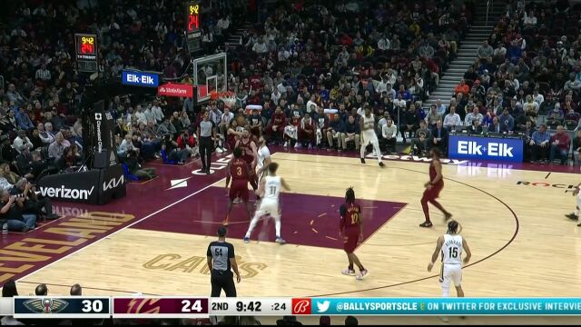 鬼魅般如形随形！阿尔瓦拉多机警预判贴身抢断