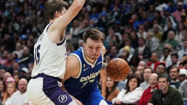 东契奇vs湖人集锦 全场32+9+9戏耍加布里埃尔