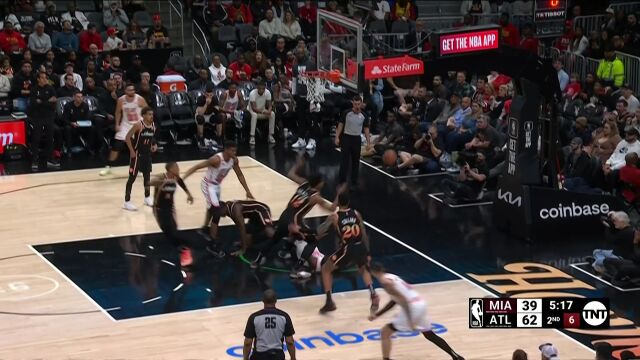 别想在我眼皮子底下搞事情！卡佩拉遮天大帽扇飞巴特勒