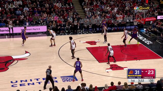 无坚不摧！布克突破防守高难度失衡打进