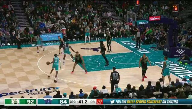 NBA常规赛：凯尔特人vs黄蜂第3节 英文解说回放