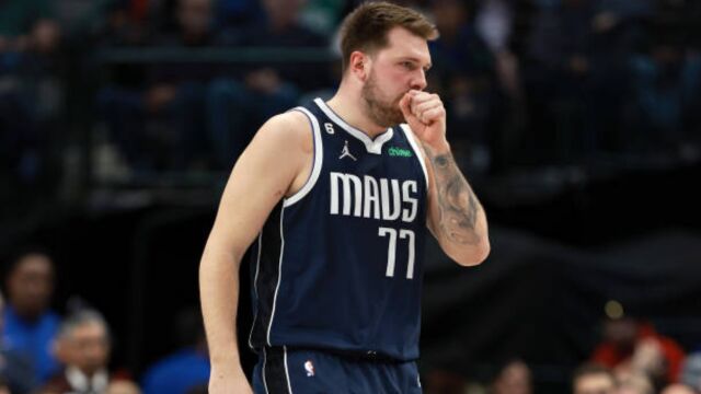 东契奇vs凯尔特人集锦 23+9轰炸内线拿下全队最高分