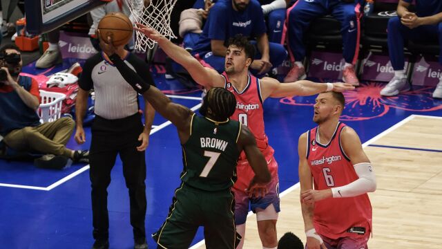 凯尔特人111-130奇才 波津32+12+6残阵奇才大胜凯尔特人