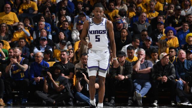 福克斯vs勇士集锦 全场26+10+9砍下准三双难救主