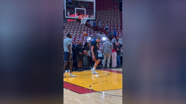 我胖但是我转身快！ 约老师热身苦练背打