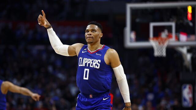 威斯布鲁克vs太阳集锦 30+8+11率领快船不懈战斗