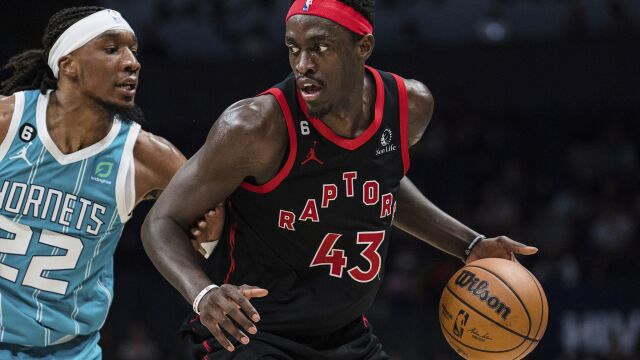 西亚卡姆vs黄蜂集锦 全场砍下22+14内突外投率队取胜