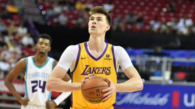 卡斯尔顿vs黄蜂集锦 21+14湖人落选秀拿下全场最高