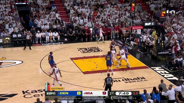 接球就投从不手软！斯特鲁斯弧顶长传文森特底角三分稳稳命中