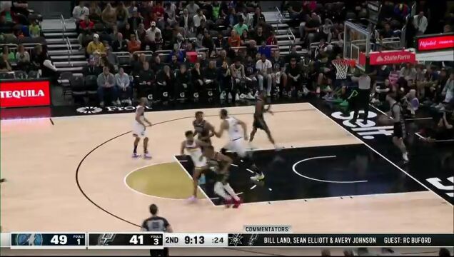 NBA常规赛：森林狼vs马刺第2节 英文解说回放