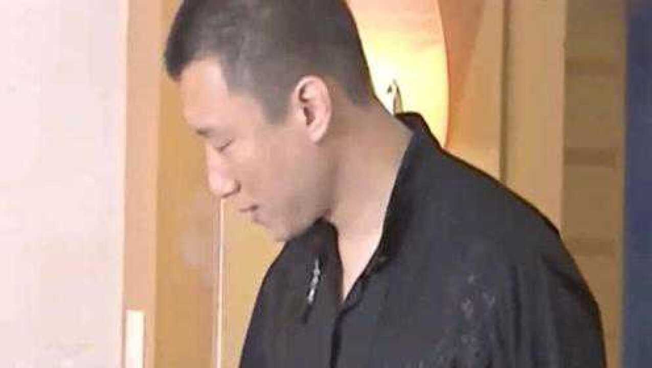 李丽买通了刘华强对男子下手结果强哥笑了