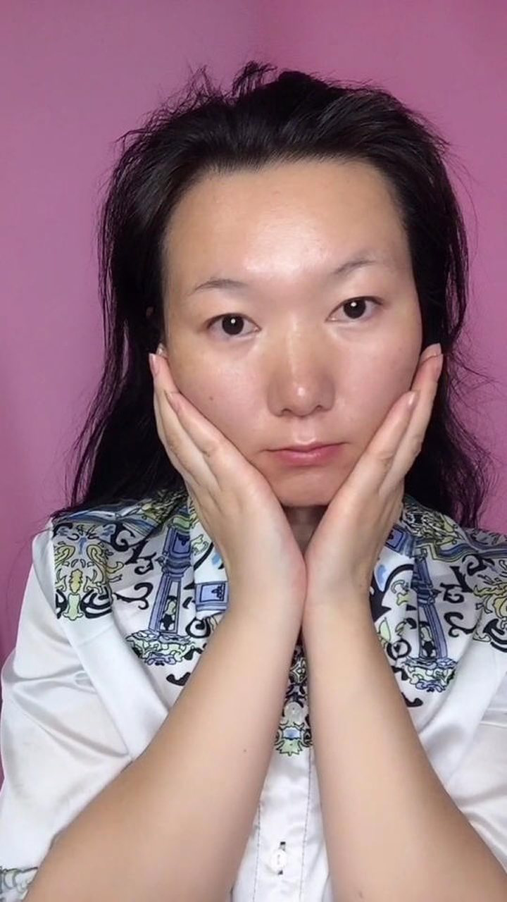 大神化了妆像混血美女