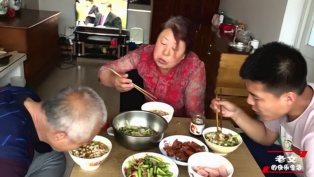 农村生活:大鱼大肉吃腻了,用粗粮做成的一道美食它就是抿八股儿