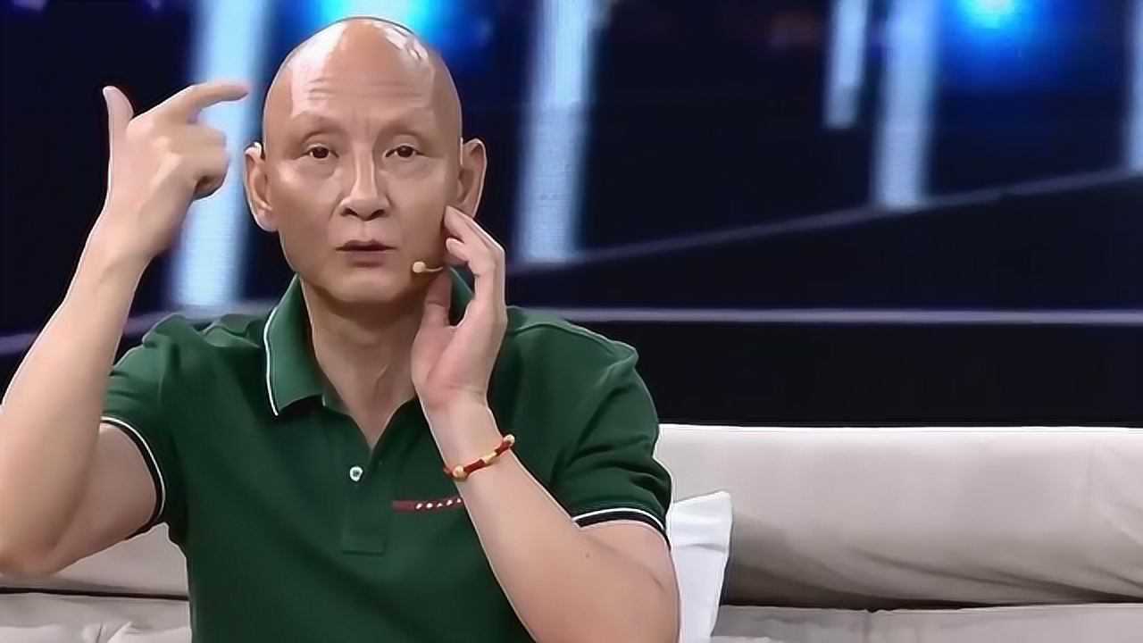 杜玉明对自己的头发感到释然后还在片场开起了玩笑这话没毛病