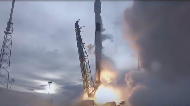 SpaceX 猎鹰九号成功发射卫星 将为非洲中东提供通讯服务