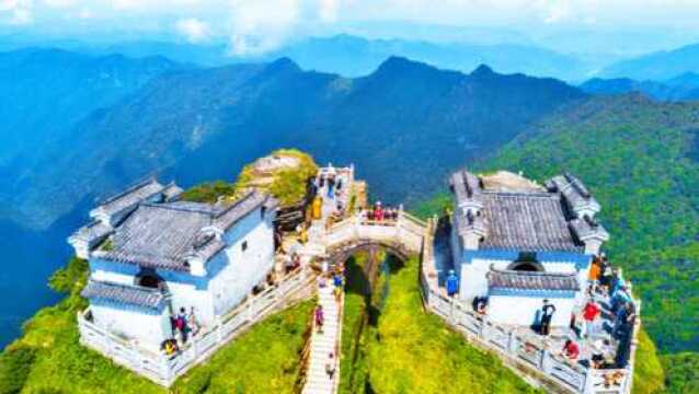 梵净山入选了2019年最值得去的28个旅游景点之一,中国唯一