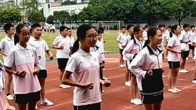 开学后检查大家的武功练得如何,下学期要整个武林大会,邀请各路高手莅临!