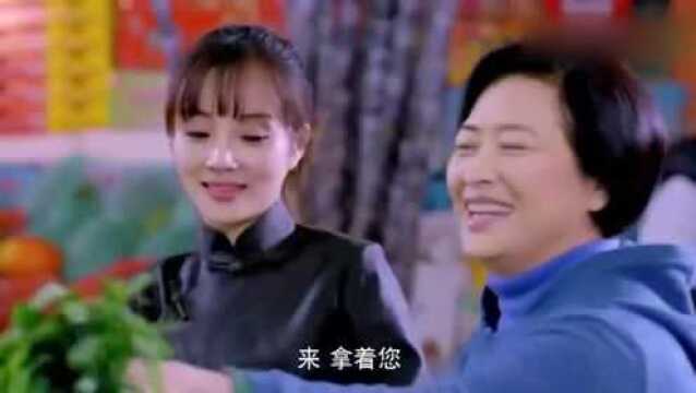 守护丽人千金媳妇买菜不会砍价,结果婆婆出马,开口果然是老江湖