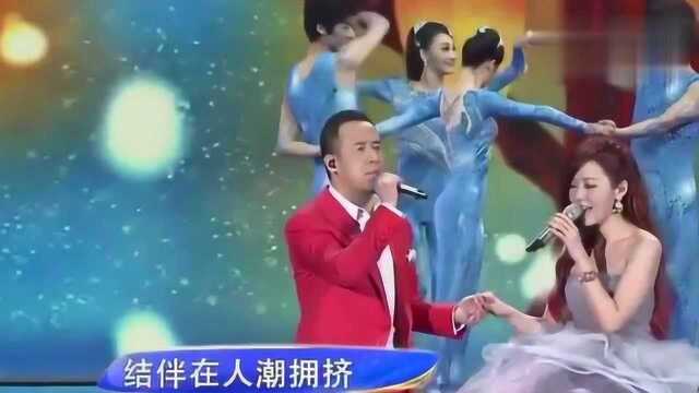 歌曲《一辈子朋友》演唱:杨坤 张靓颖