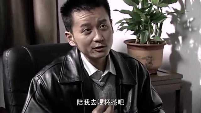 心机男抄袭主任的论文被曝光,竟越过主任搞辞职,还有脸自称老师