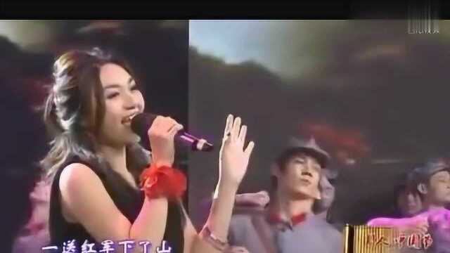 气质美女袁东方倾情演绎《十送红军》,红歌唱出新感觉