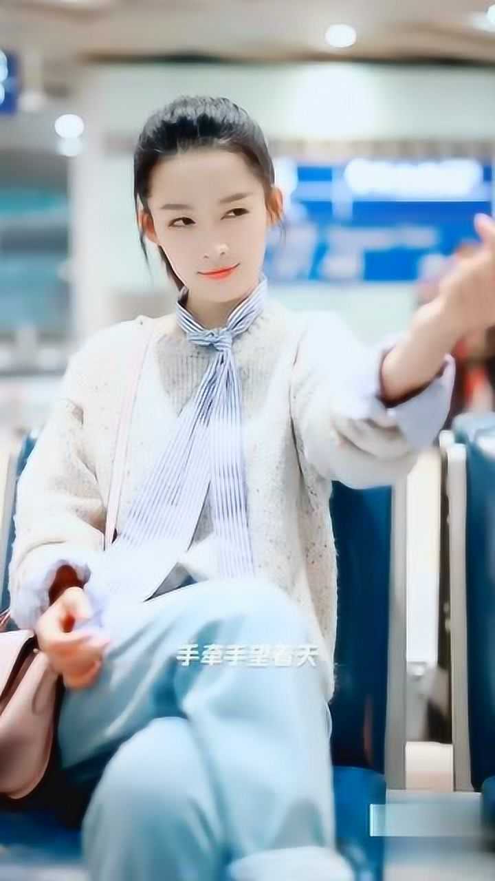 李沁来了美女心情很好大秀撩式比心太可爱了吧